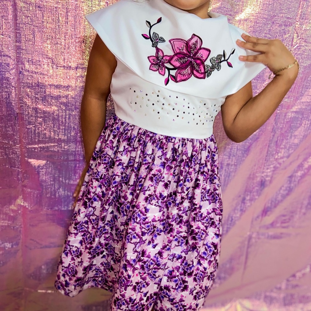 Girls dress